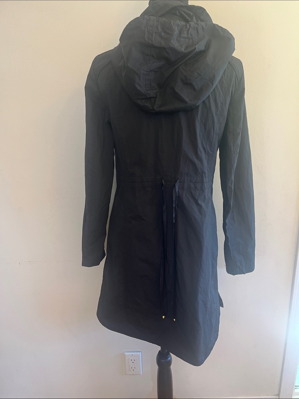 Cole Haan Black Hooded Long Rain Jacket with Gold Zippers - Picture 5 of 6